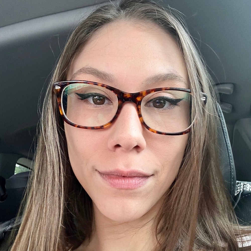 Meet your Posher, Carmen